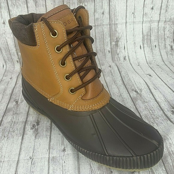 dårligt Person med ansvar for sportsspil I mængde Tommy Hilfiger | Shoes | Tommy Hilfiger Tm Charlie Mens Water Resistant  Leather Rubber Duck Boots Size 8 | Poshmark